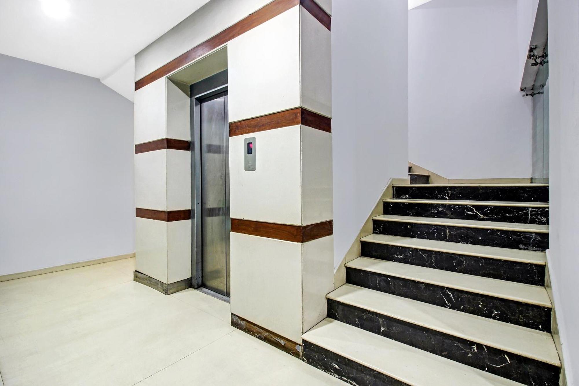 Townhouse Oak The Margi Hotel Near Yosufguda Metro Station Hajdarábád Exteriér fotografie