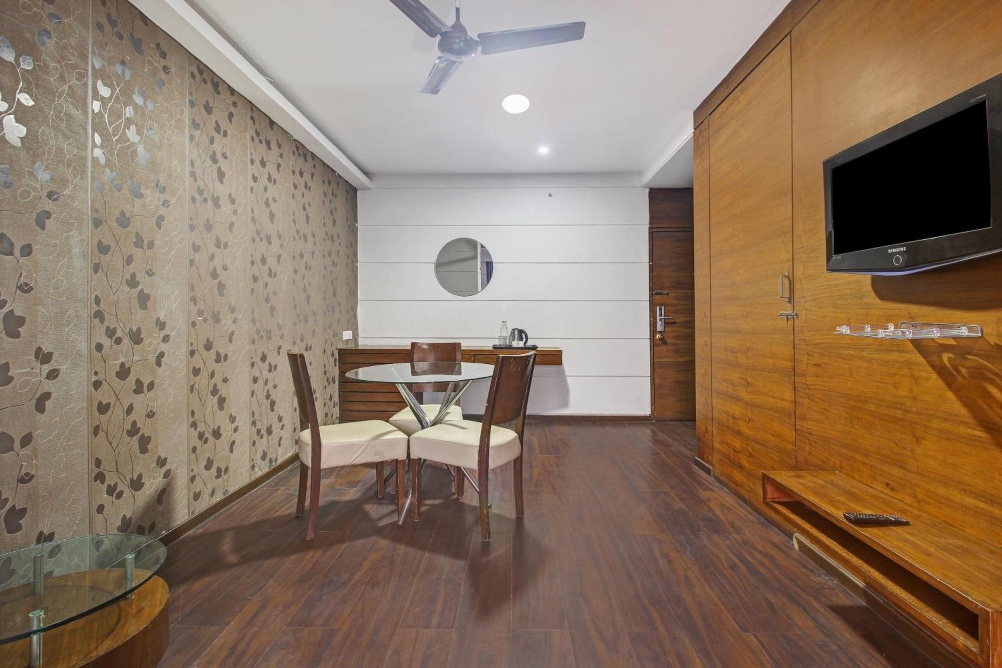 Townhouse Oak The Margi Hotel Near Yosufguda Metro Station Hajdarábád Exteriér fotografie