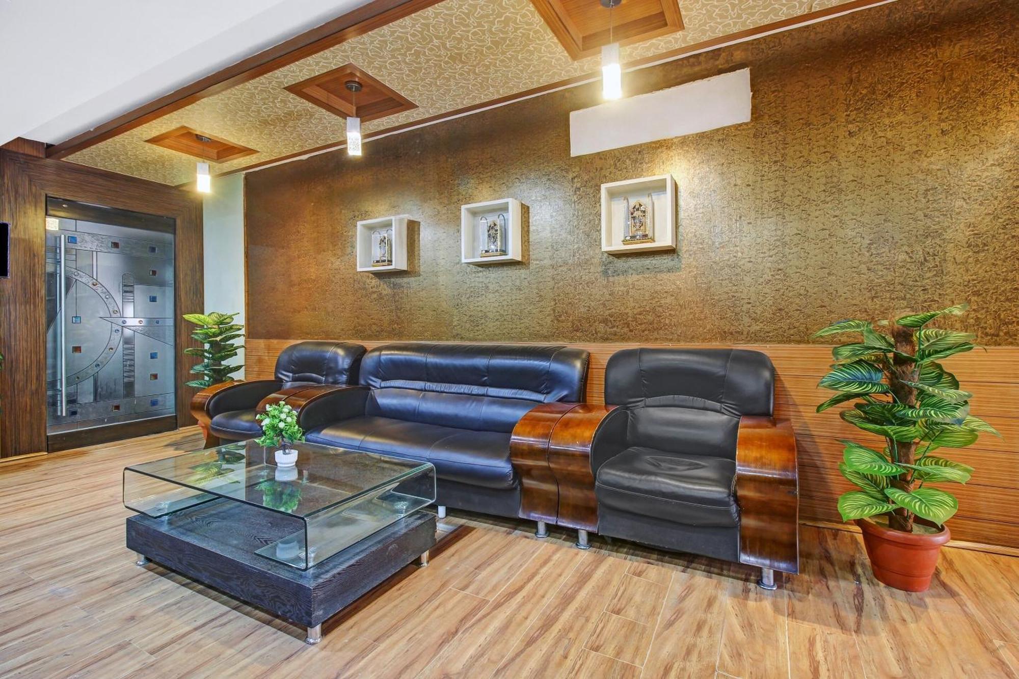 Townhouse Oak The Margi Hotel Near Yosufguda Metro Station Hajdarábád Exteriér fotografie